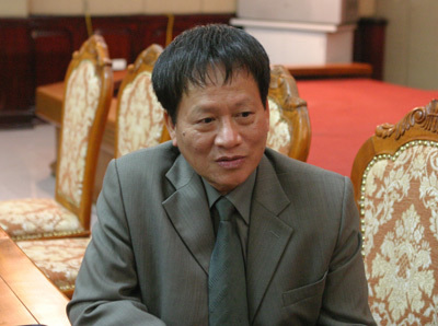 Nhân vật nổi đình đám Phó ban tuyên giáo Thành ủy với những phát ngôn ngu hết chỗ nói Phan Đăng  Long ” chặt cây xanh Hà Nội không phải hỏi dân”