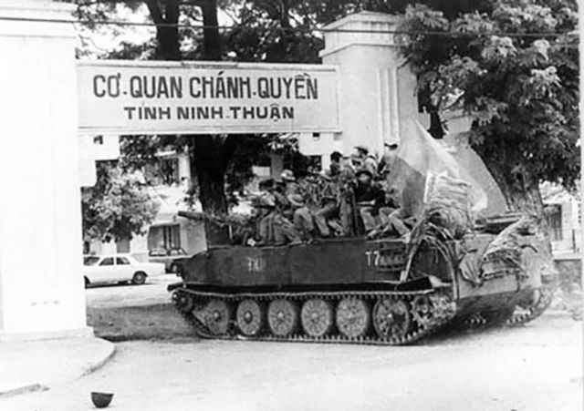 Các tướng cộng sản đánh chiếm Ninh Thuận như trò... rước sư tử
