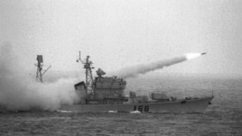 Tàu chiến Trung Quốc phóng tên lửa trong một cuộc tập trận ở Biển Đông (Ảnh tư liệu)