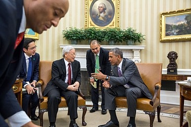 Tổng thống Mỹ Barack Obama gặp TBT Đảng CSVN Nguyễn Phú Trọng. White House Photo