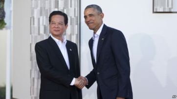 Tổng thống Obama đã nhận lời mời thăm Việt Nam của Thủ tướng Nguyễn Tấn Dũng bên lề hội nghị thượng đỉnh ASEAN - Mỹ tại Sunnylands, bang California, Hoa Kỳ, hồi trung tuần tháng 2. Ảnh: AP