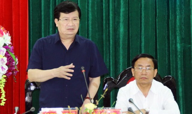 Phó thủ tướng Trịnh Đình Dũng chủ trì cuộc làm việc với các cơ quan để khắc phục vụ cá chết ở Hà Tĩnh