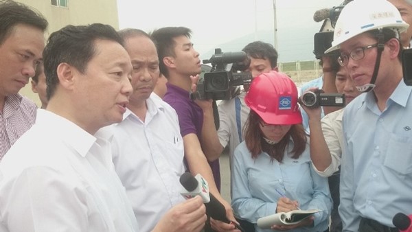 Bộ trưởng TNMT Trần Hồng Hà trong chuyến thị sát hệ thống xả thải của FHS ngày 28.4 đã khẳng định Pháp luật Việt Nam không cho phép xả thải ngầm.